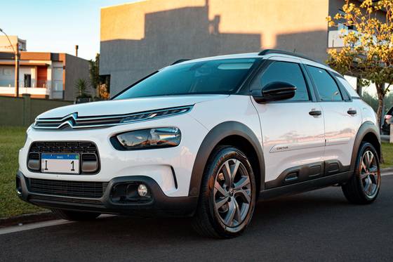 CITROËN C4 CACTUS 1.6 VTI 120 FLEX FEEL PACK EAT6 CITROËN C4 CACTUS 1.6 VTI 120 FLEX FEEL PACK EAT6
